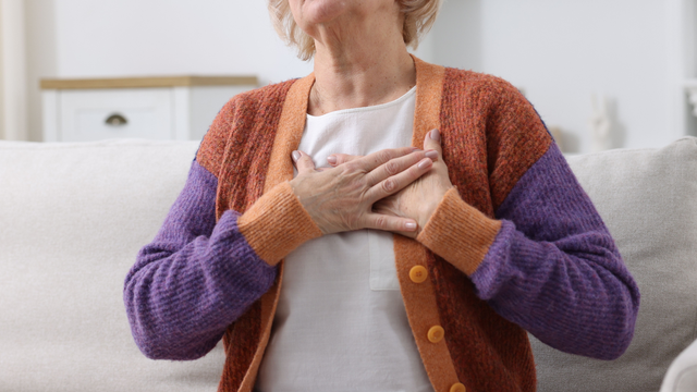 Suy tim mạn là gì? Nguyên nhân, triệu chứng và cách phòng ngừa