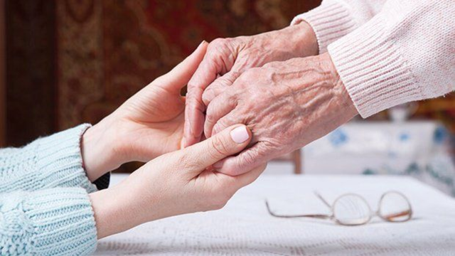 Bệnh Parkinson giai đoạn đầu là gì? Những điều cần biết