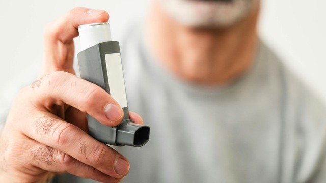 Bệnh phổi tắc nghẽn mạn tính có nguy hiểm không? Các biến chứng nguy hiểm của bệnh