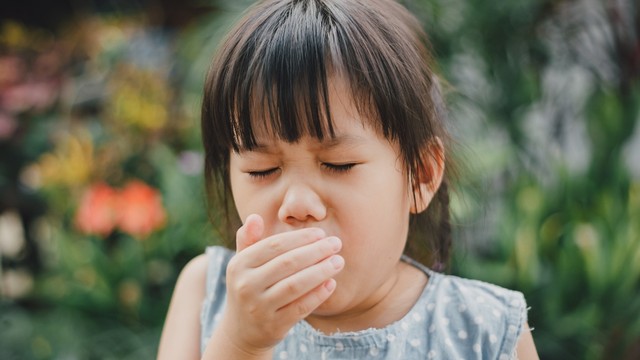 Bị ho uống sữa được không? Giải đáp chi tiết và lời khuyên cụ thể