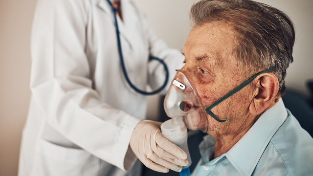 Biến cố tim mạch cấp do RSV: Mối nguy tiềm ẩn ở người lớn tuổi không nên bỏ qua