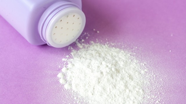 Cách sử dụng phấn rôm em bé đúng và an toàn mẹ cần biết