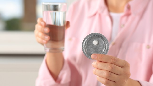 Cách tránh thai sau khi quan hệ 24 giờ: Phương pháp và lưu ý quan trọng