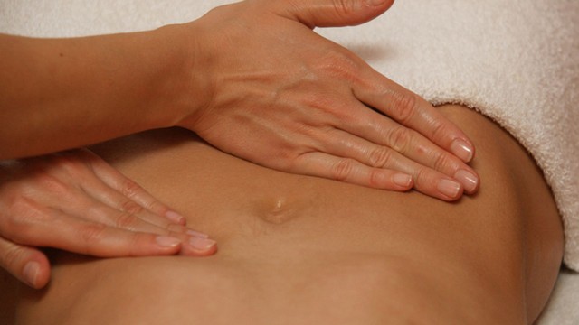 Cách xoa bụng chữa đầy hơi: Hướng dẫn chi tiết cho những ai chưa biết