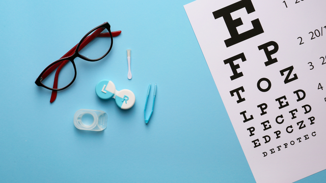 Cận 1 độ có nên đeo kính không? Cách lựa chọn loại kính phù hợp với mắt cận 1 độ