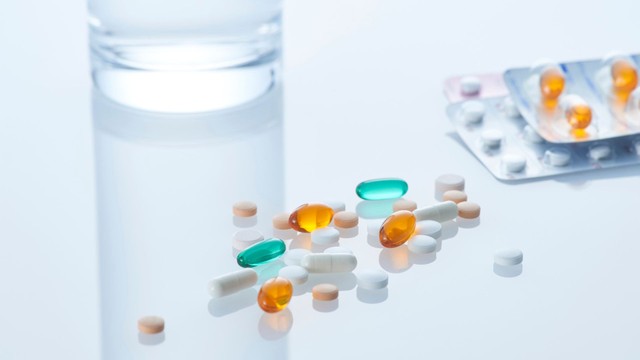 Canxi và kẽm nên uống cách nhau bao lâu để hấp thu tốt nhất? 