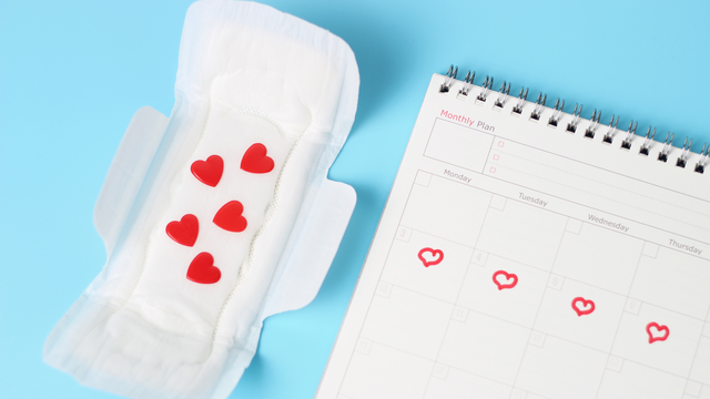 Chu kỳ kinh nguyệt 21 ngày có bình thường không? Các yếu tố ảnh hưởng