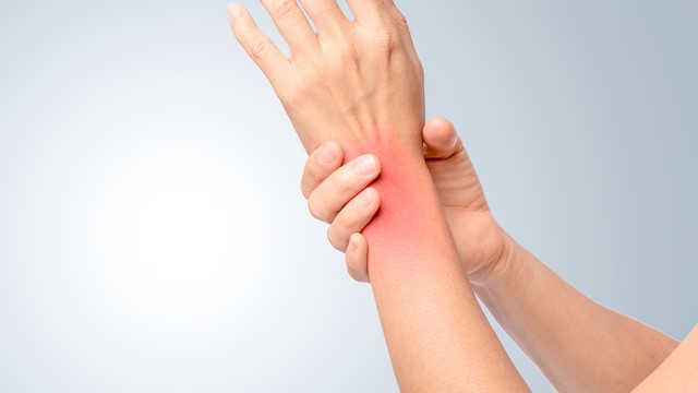 Cổ tay nhỏ có sao không? Tham khảo các cách cải thiện kích thước cổ tay