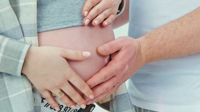 Ra dịch nâu khi mang thai 5 tuần có nguy hiểm không?
