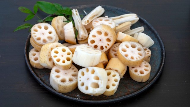 Củ sen ăn sống được không? Công dụng của củ sen đối với sức khỏe