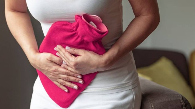 Đau bụng buồn nôn do nguyên nhân gì và các biện pháp xử lý