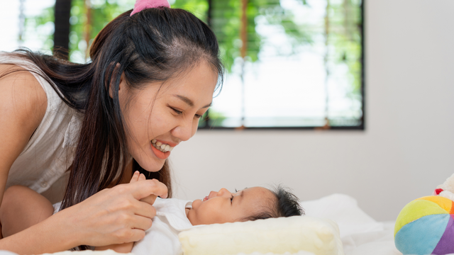 Dấu hiệu trẻ tự kỷ dưới 6 tháng cha mẹ cần nhận biết sớm