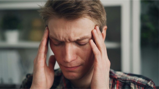 Đau nửa đầu bên phải và nhức mắt: Nguyên nhân, triệu chứng và cách xử trí hiệu quả