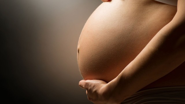 Dư ối và đa ối khác nhau thế nào? Hướng xử trí an toàn cho mẹ bầu