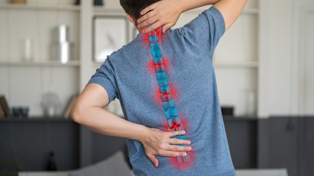 Gai cột sống lưng là gì? Nguyên nhân và phương pháp điều trị hiệu quả