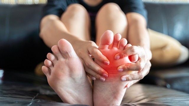 Giai đoạn đầu của bệnh gút: Dấu hiệu, chẩn đoán và cách điều trị