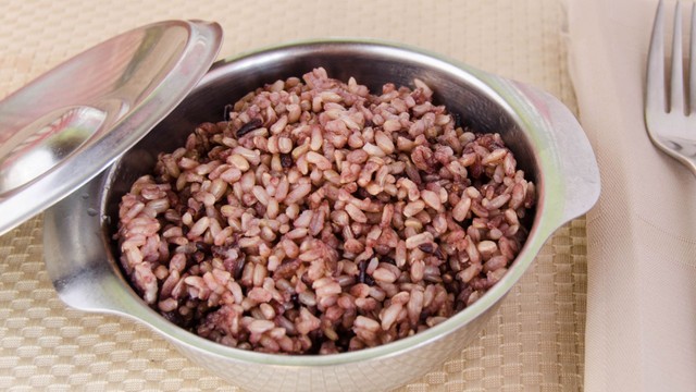 Giảm cân sau sinh bằng gạo lứt: Giải pháp lành mạnh và an toàn cho mẹ bỉm