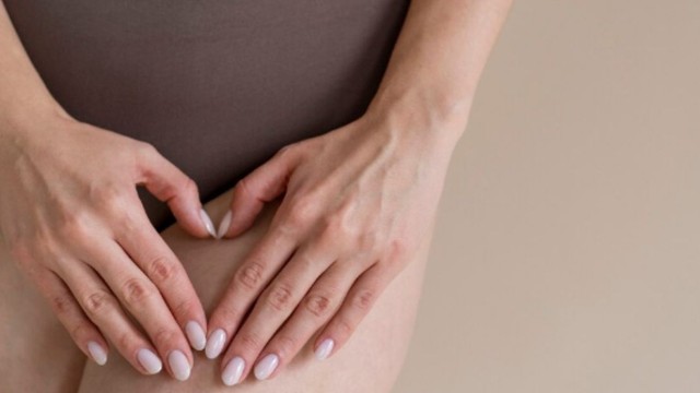 Hắc lào vùng kín​ nữ giới có nguy hiểm không?