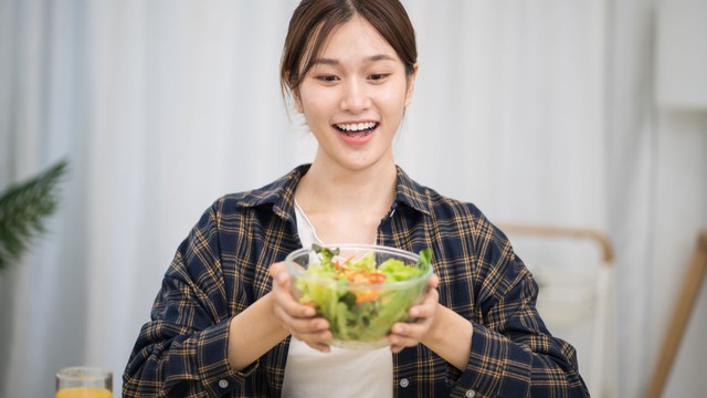 Lạc nội mạc tử cung nên ăn gì? Gợi ý nhóm thực phẩm giúp giảm đau và cải thiện triệu chứng