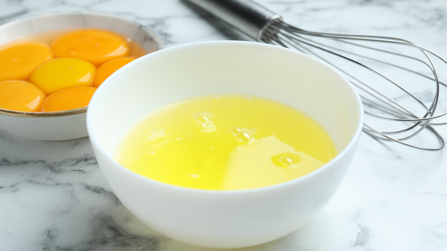 Lòng trắng trứng gà có tác dụng gì và những lưu ý quan trọng?