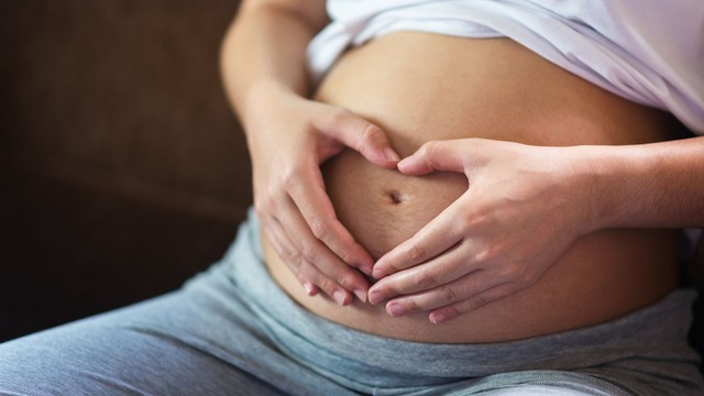 Mang thai tuần đầu có đau lưng không: Nguyên nhân và lưu ý cho mẹ bầu
