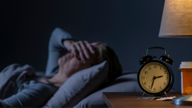 Mất ngủ có giảm cân không? Mối liên hệ giữa giấc ngủ và cân nặng