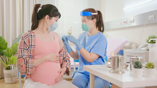 Mẹ bầu bị Covid phải làm sao? Dấu hiệu nào cho thấy mẹ bầu đã nhiễm Covid?