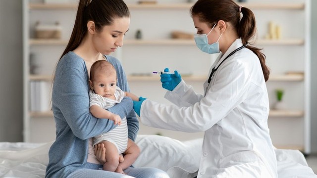 Mũi sởi - quai bị - rubella tiêm cho bé khi nào? Lịch tiêm chi tiết bố mẹ cần nắm