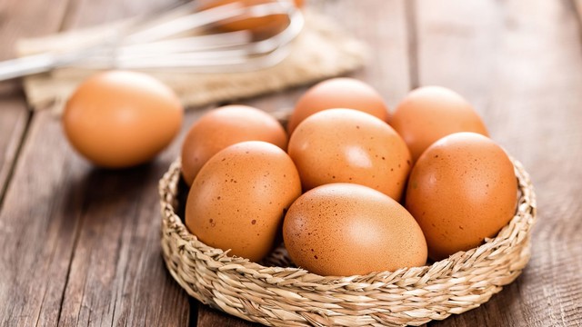 Người bị gan nhiễm mỡ có ăn được trứng gà không? Lợi ích và rủi ro sức khỏe