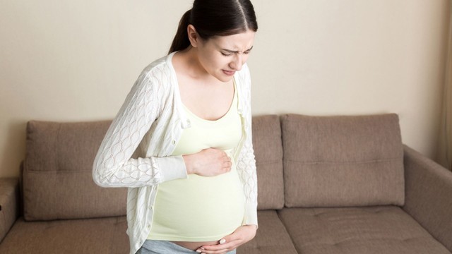 Nguyên nhân bà bầu bị đau bụng dưới bên trái và cách giảm đau hiệu quả