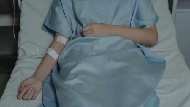 Điều trị và phòng ngừa nhiễm trùng máu giai đoạn cuối như thế nào?
