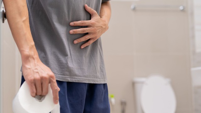 Phân biệt tiêu chảy và phân sống: Cách điều trị