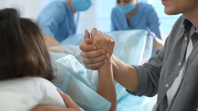 Rạch tầng sinh môn khi sinh và những điều mẹ bầu nên biết