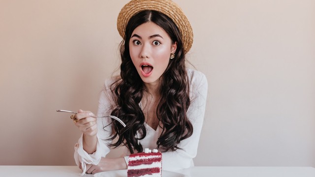 Thèm ăn có phải dấu hiệu mang thai sớm? Nguyên nhân và cách nhận biết