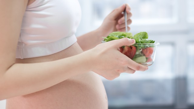 Hiện tượng thèm ăn khi mang thai xuất hiện khi nào?