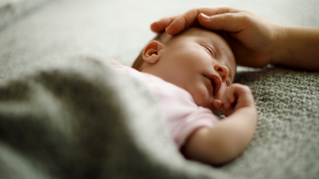 Thở rút lõm ở trẻ là gì? Những điều ba mẹ cần biết