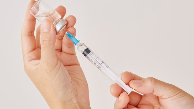 Tiêm 5in1 có cần tiêm viêm gan B không?