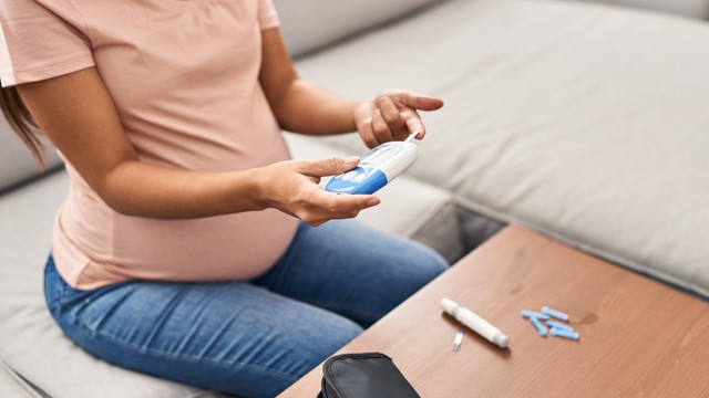 Tiểu đường thai kỳ có nguy hiểm không? Cách kiểm soát và phòng ngừa