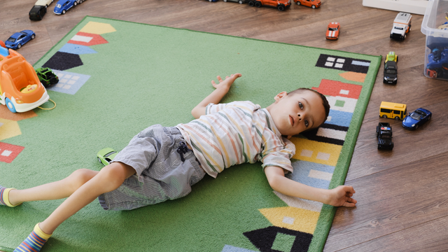 7 bài tập cho trẻ bại não thể co cứng giúp cải thiện vận động