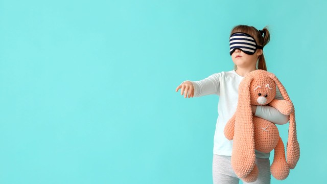 Trẻ bị mộng du: Nguyên nhân, dấu hiệu và cách xử lý hiệu quả