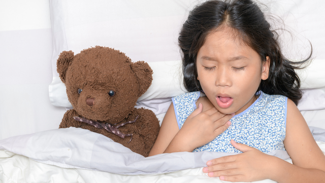 Trẻ bị viêm phế quản ho nhiều về đêm: Những thông tin quan trọng cần biết