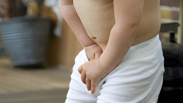 Trẻ em bị ngứa vùng kín vào ban đêm: Nguyên nhân và cách chăm sóc