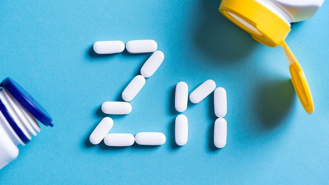 Uống kẽm có tác dụng phụ không? 9 tác dụng phụ khi bị dư kẽm