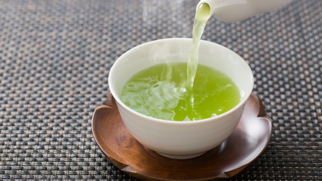 Uống nước rau diếp cá đun sôi có tác dụng gì?