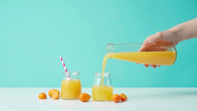 Uống nước tắc mỗi ngày có tốt không? Lợi ích, rủi ro và cách dùng an toàn