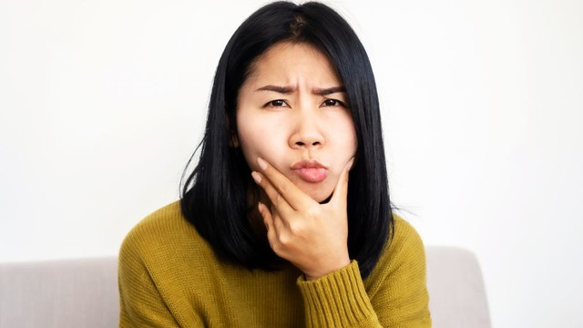 Viêm khớp thái dương hàm có gây lệch mặt không? Những điều cần biết