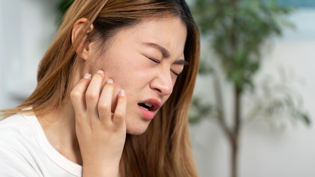 Viêm khớp thái dương hàm có tự khỏi không và hướng xử lý hiệu quả?