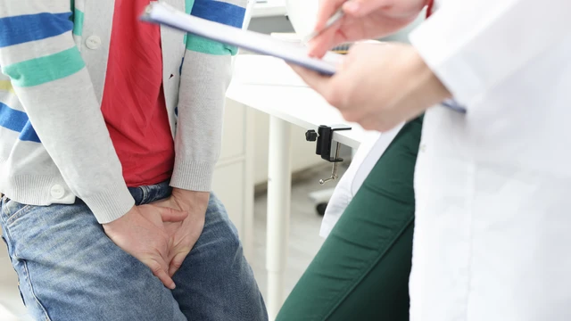 Bệnh lậu để lâu có sao không? Triệu chứng biểu hiện ở nam và nữ 