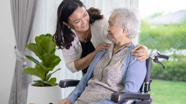 Tai biến liệt nửa người có hồi phục được không? Các biện pháp chữa trị hiệu quả 