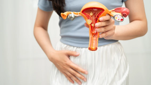 Nguyên nhân gây viêm lộ tuyến và những yếu tố nguy cơ 